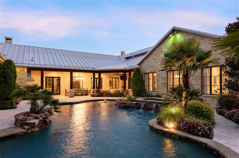 texas hill country houses